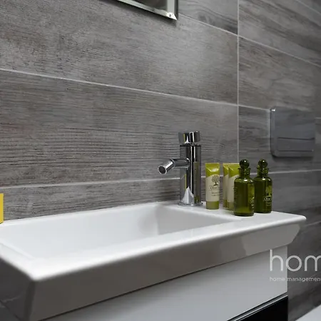 22sqm Tiny Homm Rooftop Flat & Patio Acropolis View Apartment *